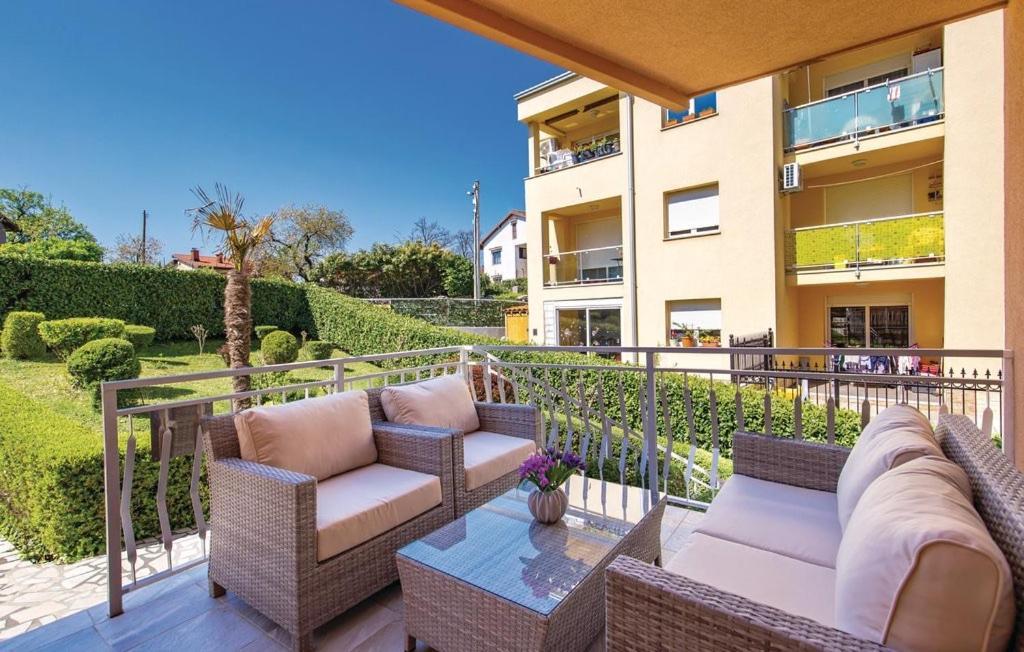 Apartman Viskovo-Opatija 4* Apartment Ngoại thất bức ảnh