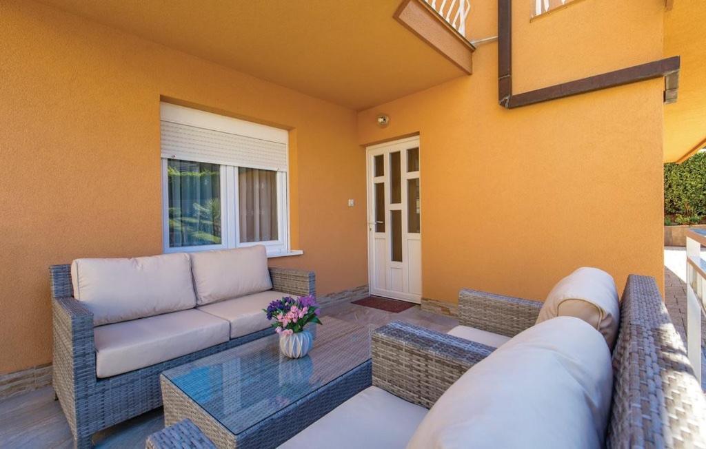 Apartman Viskovo-Opatija 4* Apartment Ngoại thất bức ảnh